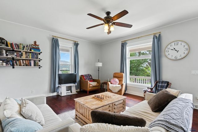 1820 SUMMIT, Hot Spring, SD 57747