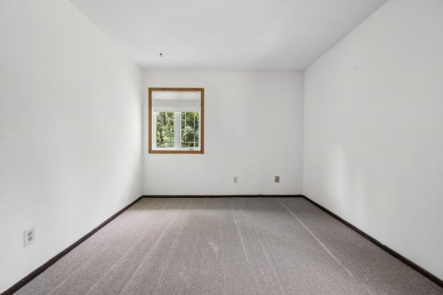 10692 104th Place N, Maple Grove, MN 55369