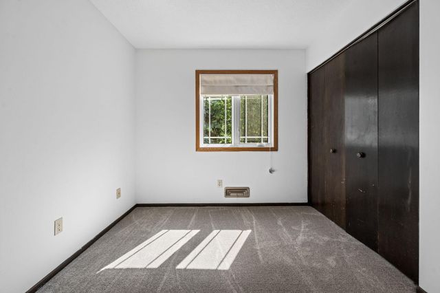 10692 104th Place N, Maple Grove, MN 55369