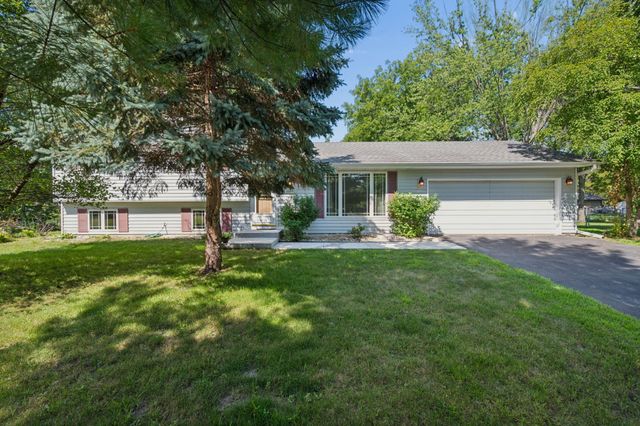 10692 104th Place N, Maple Grove, MN 55369