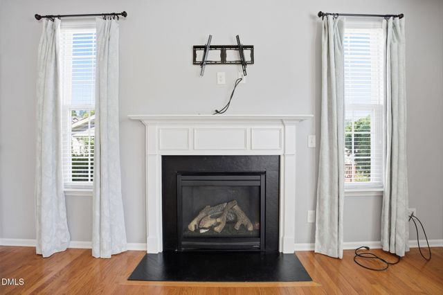 225 Harbor Fog Trail, Holly Springs, NC 27540