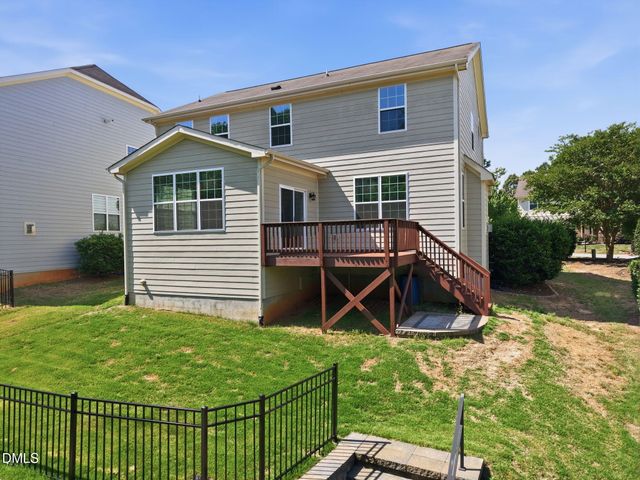 225 Harbor Fog Trail, Holly Springs, NC 27540