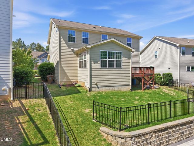 225 Harbor Fog Trail, Holly Springs, NC 27540