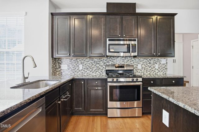 225 Harbor Fog Trail, Holly Springs, NC 27540