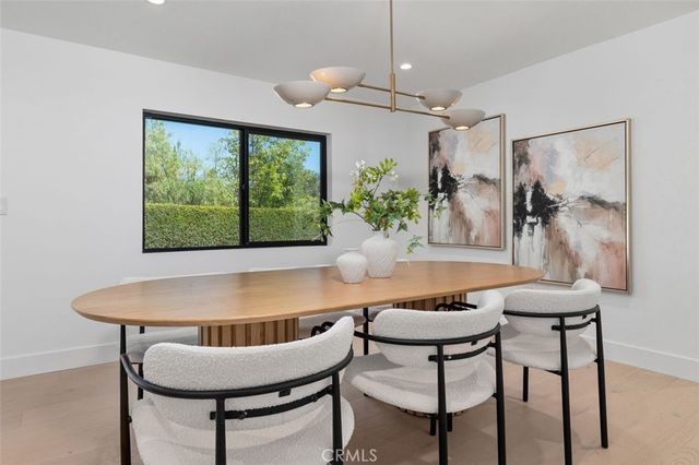24621 Calvert Street, Woodland Hills, CA 91367