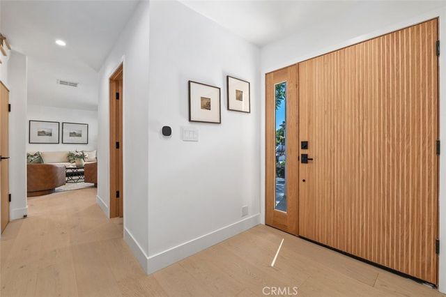 24621 Calvert Street, Woodland Hills, CA 91367