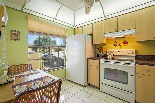 5231 Copperleaf Circle, Delray Beach, FL 33484