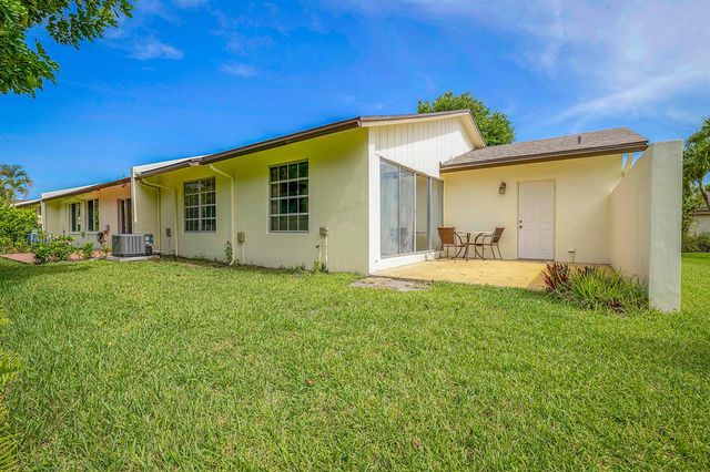 5231 Copperleaf Circle, Delray Beach, FL 33484