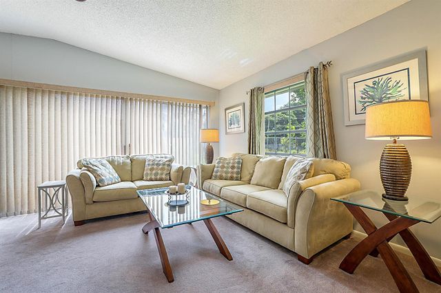 5231 Copperleaf Circle, Delray Beach, FL 33484