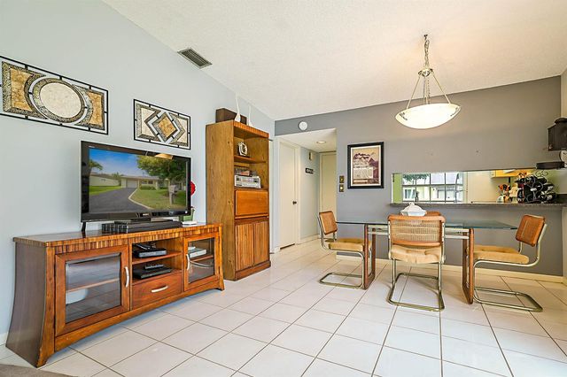 5231 Copperleaf Circle, Delray Beach, FL 33484