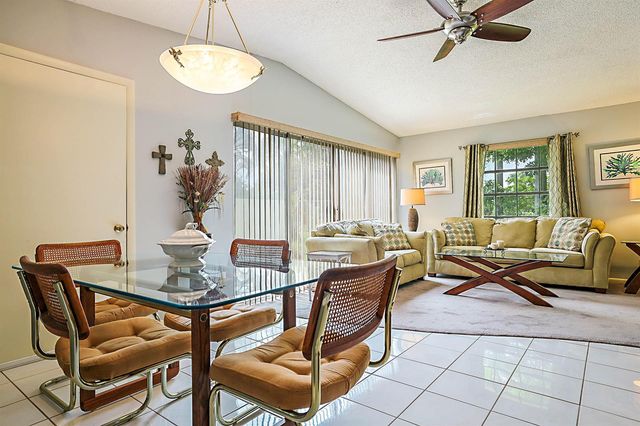 5231 Copperleaf Circle, Delray Beach, FL 33484