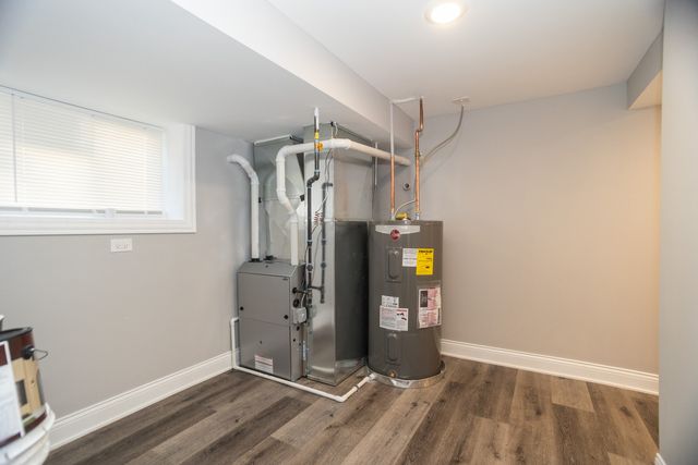 624 E 90th Place, Chicago, IL 60619