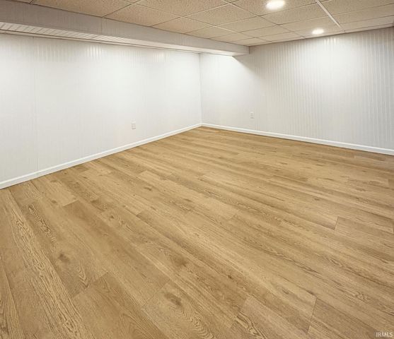 21 Yvonna Street, Leesburg, IN 46538