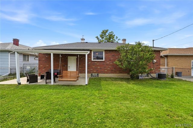 29 Bay Lane, Cheektowaga, NY 14225