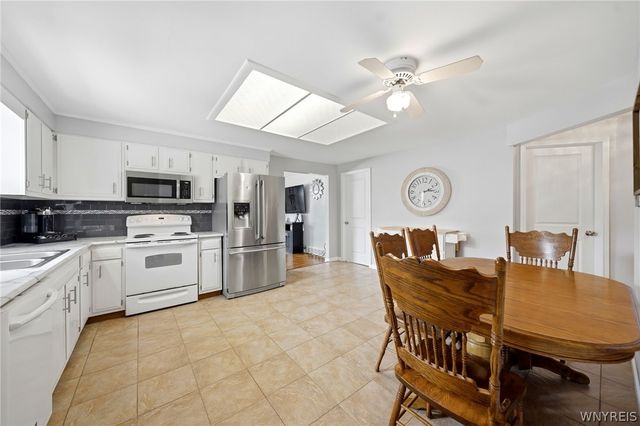 29 Bay Lane, Cheektowaga, NY 14225