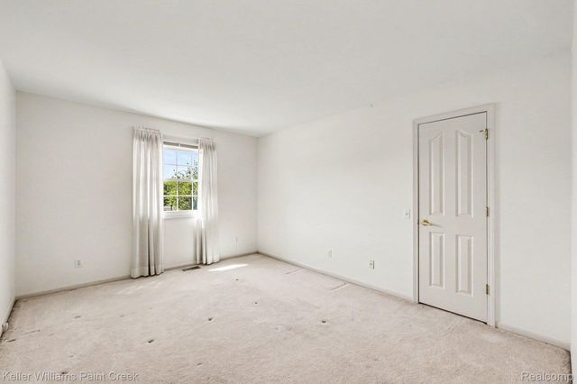 1432 Oakmont Court, Orion Charter Township, MI 48362