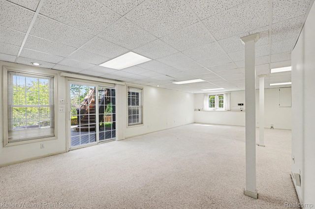 1432 Oakmont Court, Orion Charter Township, MI 48362