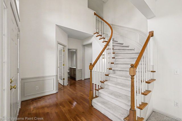 1432 Oakmont Court, Orion Charter Township, MI 48362