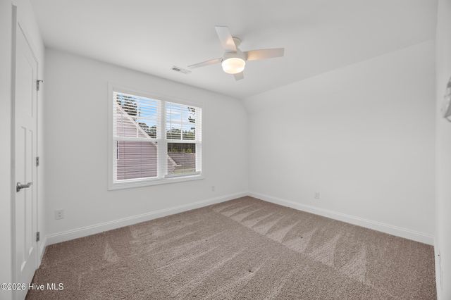 604 Jasmine Way, Burgaw, NC 28425