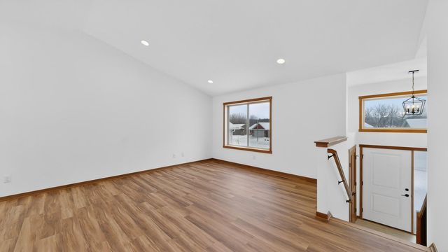 2163 Hadley Hills Drive NE, Rochester, MN 55906