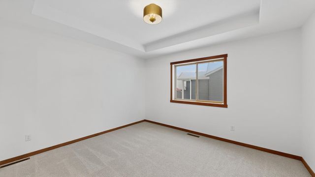 2163 Hadley Hills Drive NE, Rochester, MN 55906