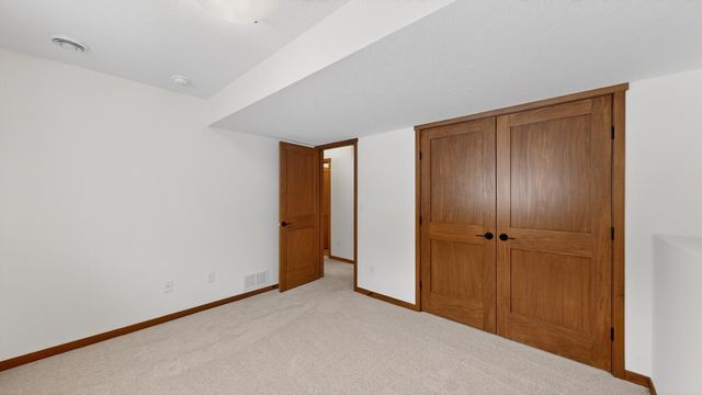 2163 Hadley Hills Drive NE, Rochester, MN 55906