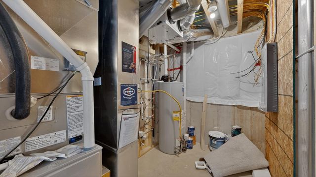 2163 Hadley Hills Drive NE, Rochester, MN 55906