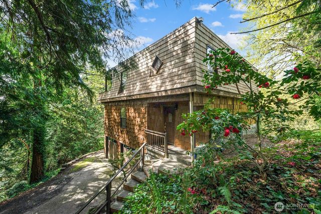 13133 66th Place NE, Kirkland, WA 98034