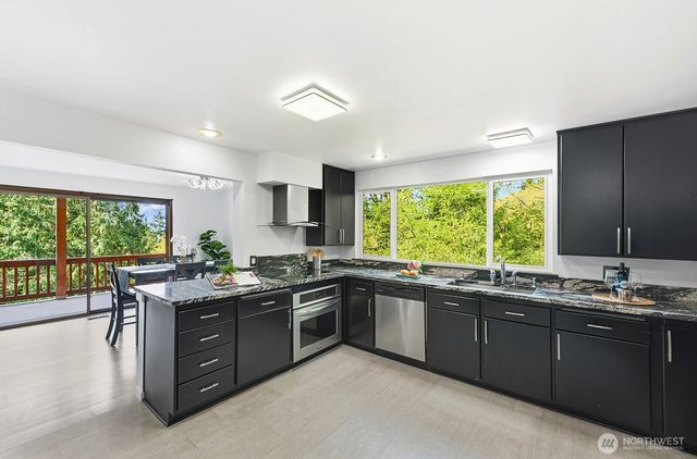 13133 66th Place NE, Kirkland, WA 98034