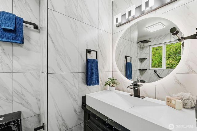 13133 66th Place NE, Kirkland, WA 98034