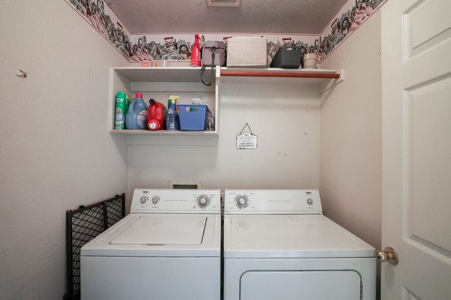 2812 N Hampton Drive, Grand Prairie, TX 75052