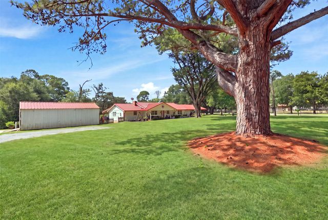 1913 Austin Aisle, Tool, TX 75143