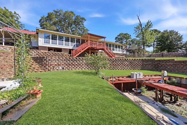 1913 Austin Aisle, Tool, TX 75143