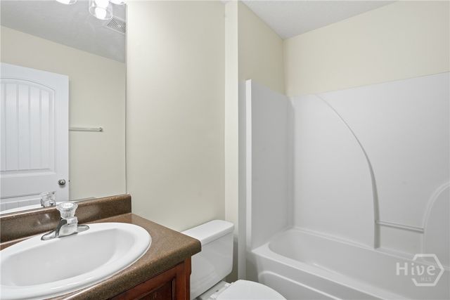 186 Jackson Avenue NE, Ludowici, GA 31316