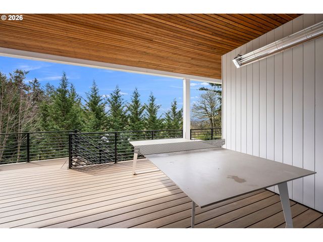 3724 Sw HILLSIDE Dr, Portland, OR 97221