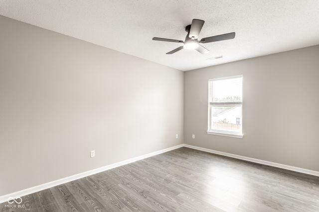 8006 Ithaca Way, Indianapolis, IN 46239