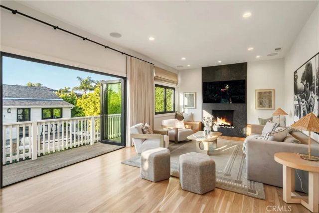 425 Tustin Avenue, Newport Beach, CA 92663