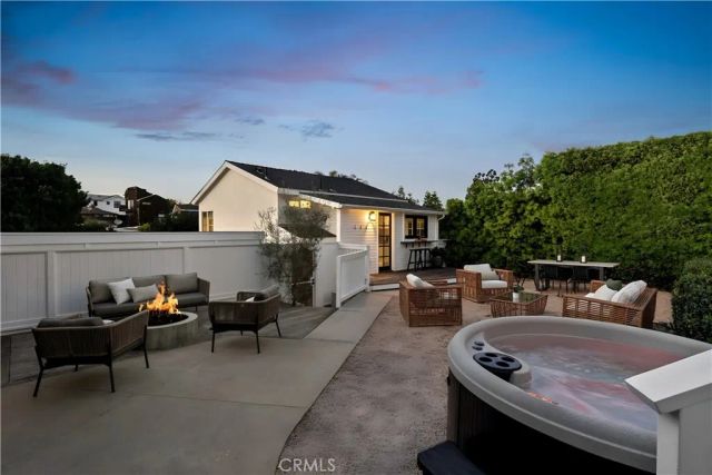 425 Tustin Avenue, Newport Beach, CA 92663