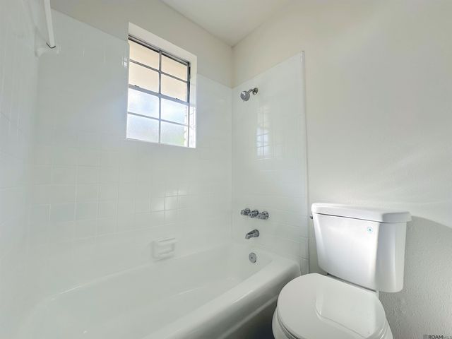 11865 Parkbrook Ave, Baton Rouge, LA 70816