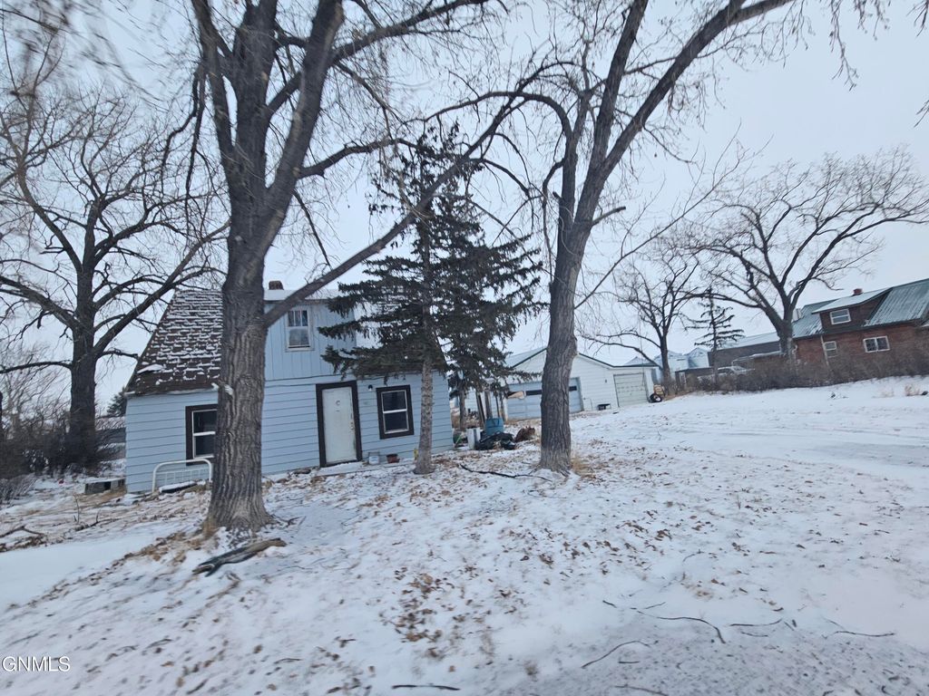 206 Parker Street NE, Alamo, ND 58830 photo 5