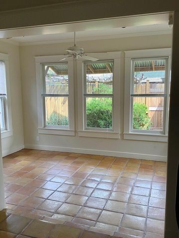 1322 Harvard Street, Houston, TX 77008