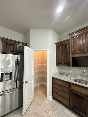 670 Red Fern Road, Crestview, FL 32536