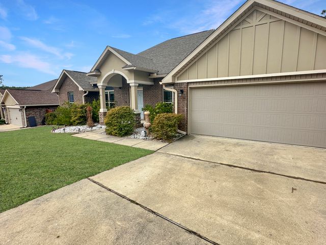 670 Red Fern Road, Crestview, FL 32536