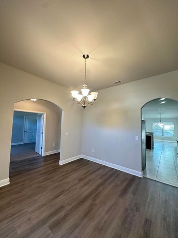 670 Red Fern Road, Crestview, FL 32536