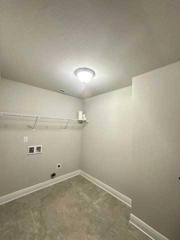 670 Red Fern Road, Crestview, FL 32536