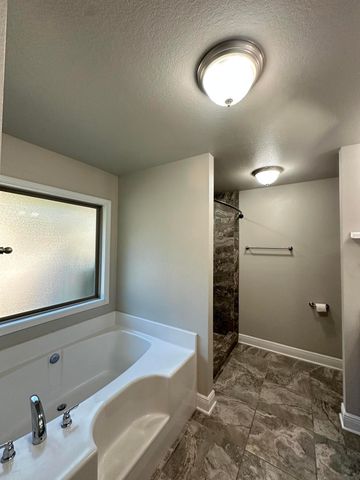 670 Red Fern Road, Crestview, FL 32536