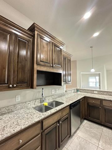 670 Red Fern Road, Crestview, FL 32536