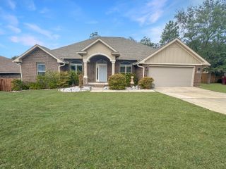 670 Red Fern Road, Crestview, FL 32536