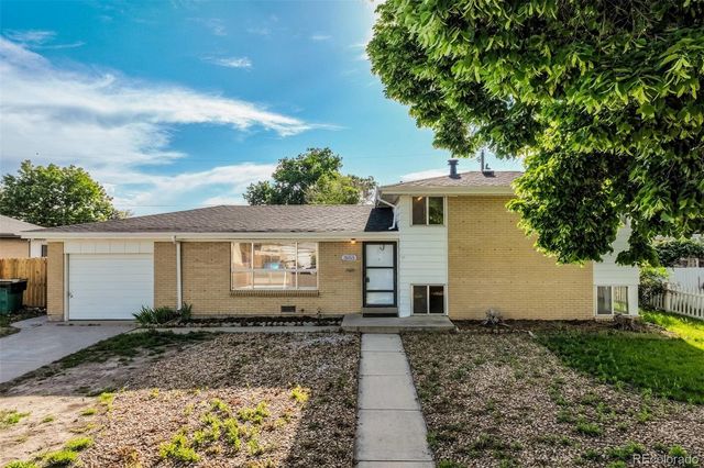 3055 Carson Street, Aurora, CO 80011