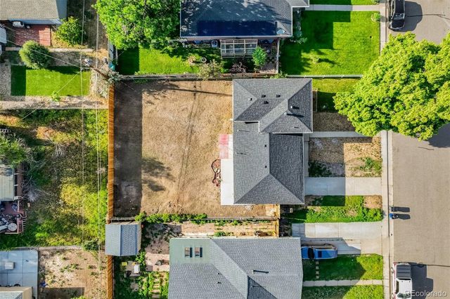 3055 Carson Street, Aurora, CO 80011